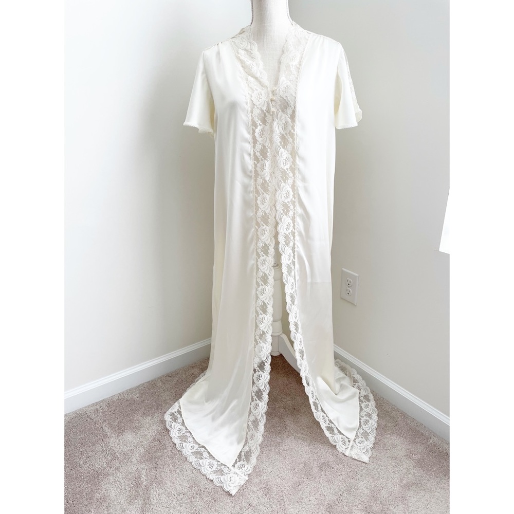 Vintage Pinehurst Lingerie Open Front Night Robe Petite